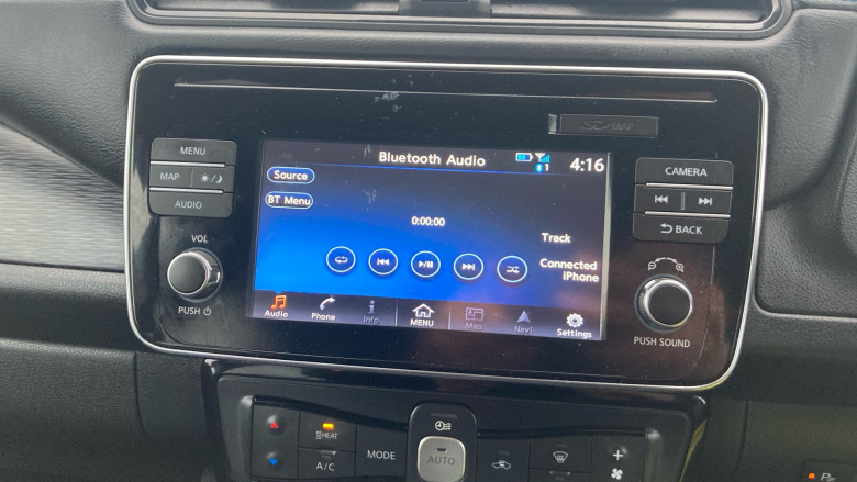 Nissan LEAF 110kW N-Connecta 40kWh 5dr Auto Electric Hatchback